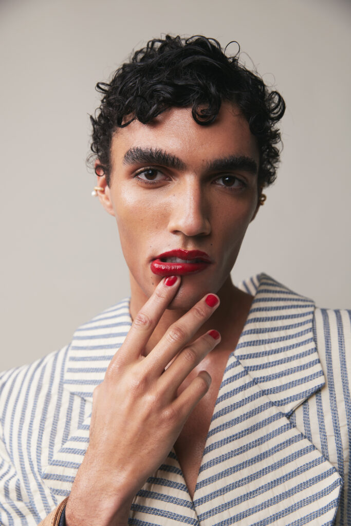 Photographed by Carlyle Routh for Fashion Magazine Canada, retouched by Mégane Brunette